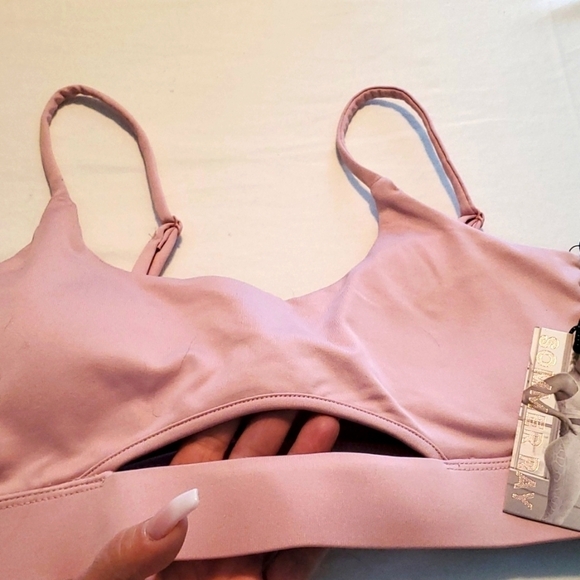 Sommer Ray workout top pink - Picture 3 of 9